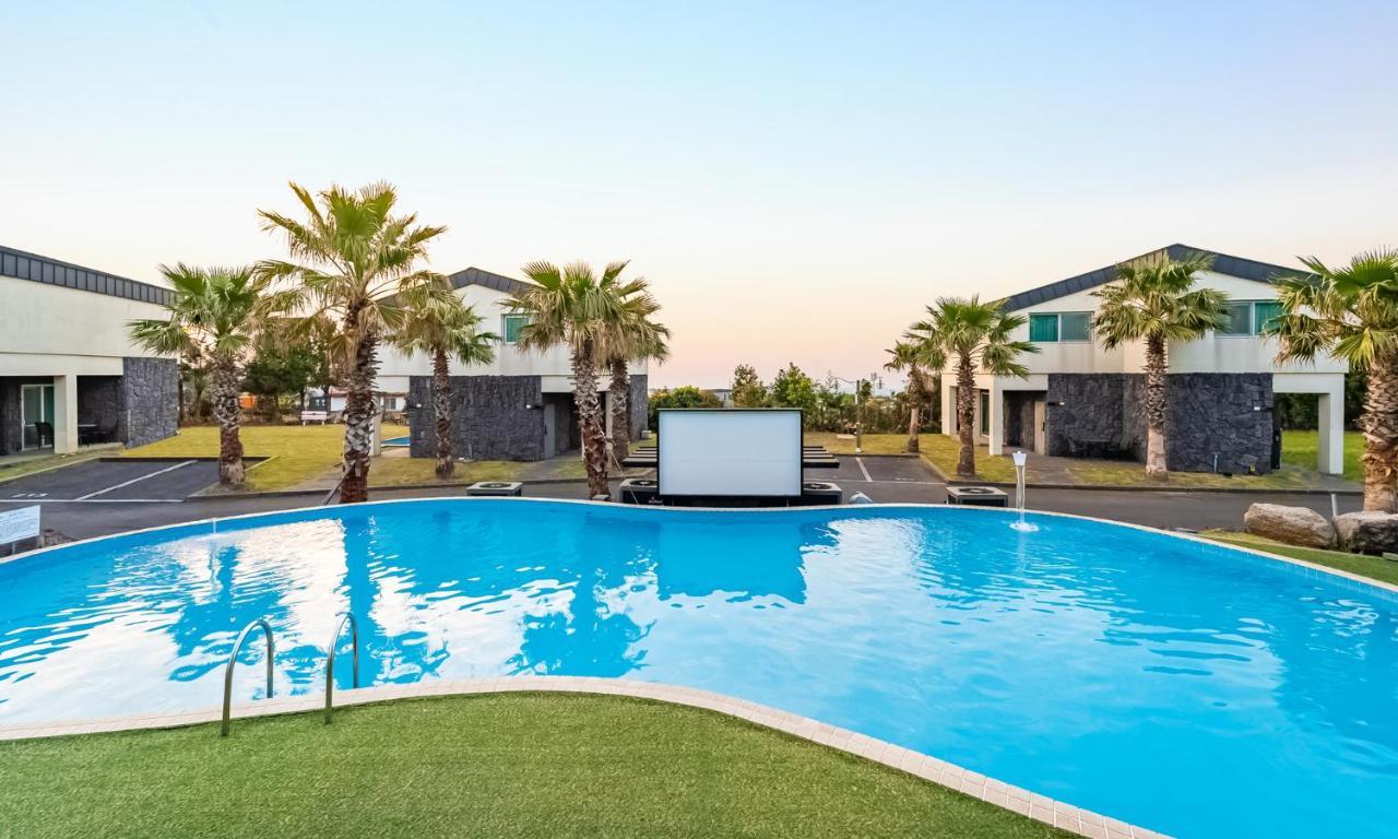 Pool And Villa Sorang Jeju Exterior photo
